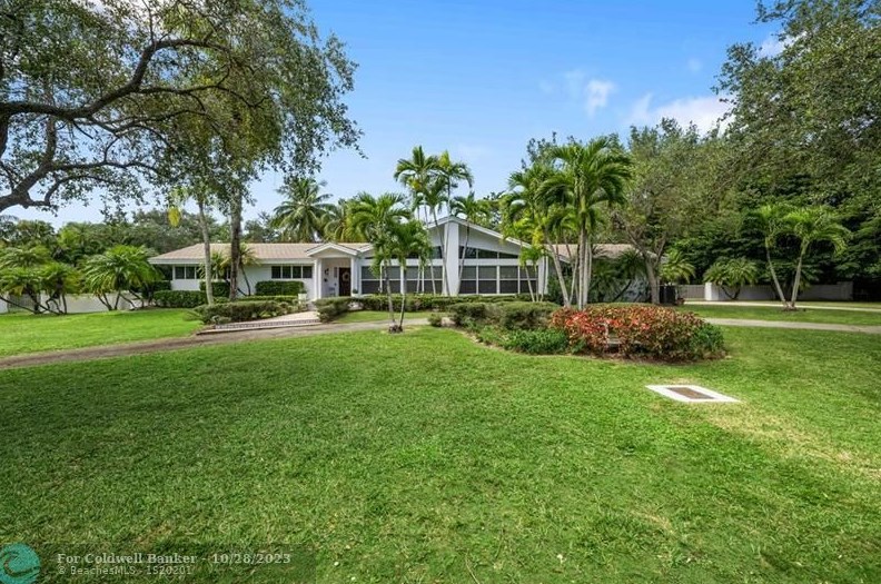 12330 Pine Needle Ln, Miami, FL 33156-5727