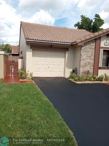 6245 Nw 175th Terrace, Hialeah, FL 33015