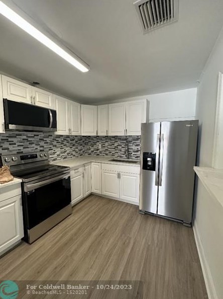 3226 Scanlan Ave, Lake Worth, FL 33461