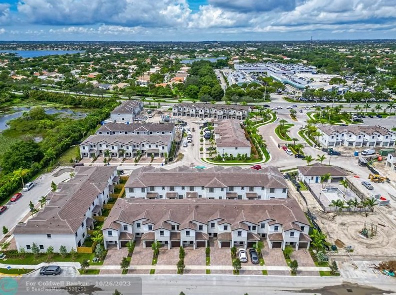 260 Sw 159 Way, Hollywood, FL 33027