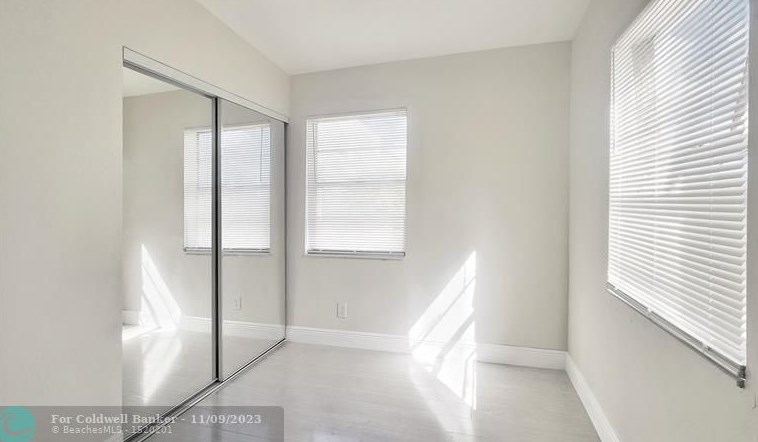 91 Loquat Tree Dr, Lake Worth FL  33462-5115 exterior