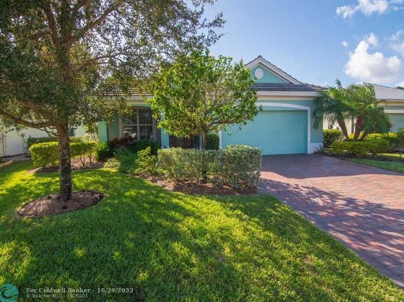 251 11th Square Sw, Vero Beach, FL 32962