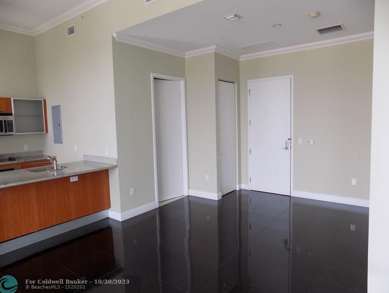 185 Sw 7th St #4300, Miami, FL 33130
