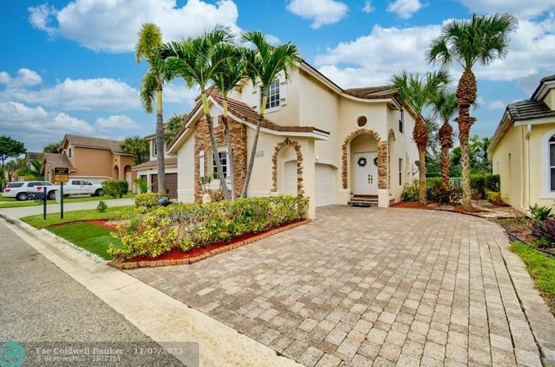 4104 Plumbago Pl, Lake Worth FL  33462-3420 exterior