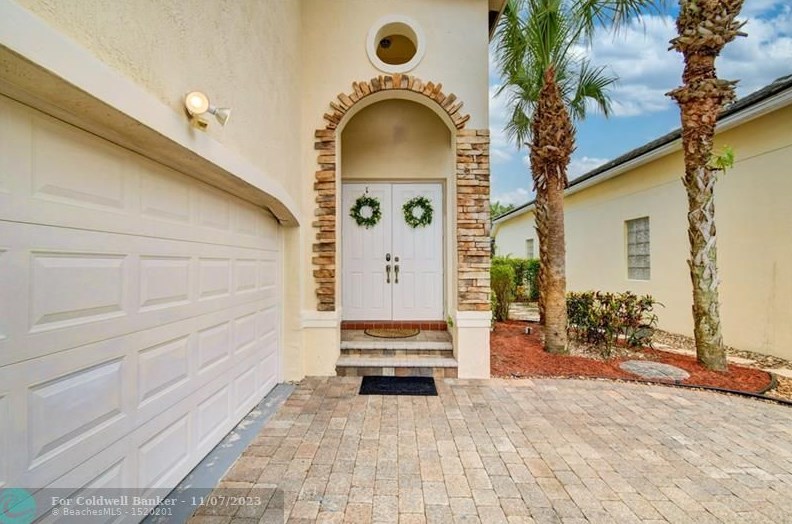 4104 Plumbago Pl, Lake Worth, FL 33462