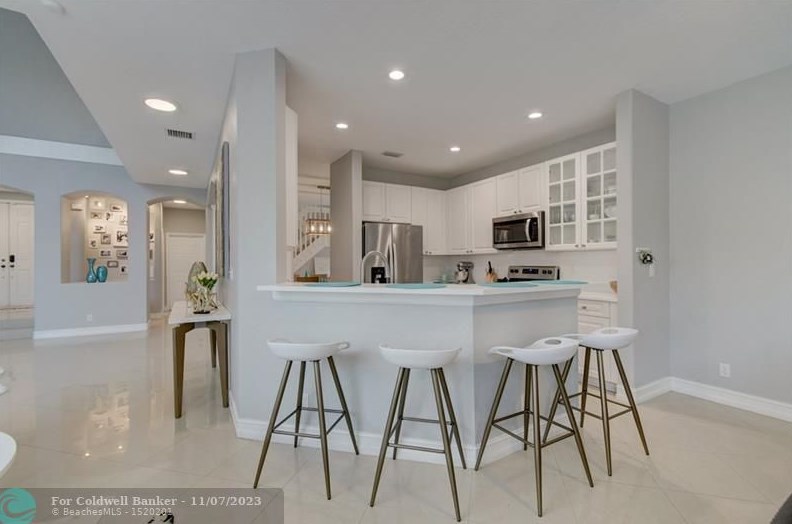 4104 Plumbago Pl, Lake Worth FL  33462-3420 exterior