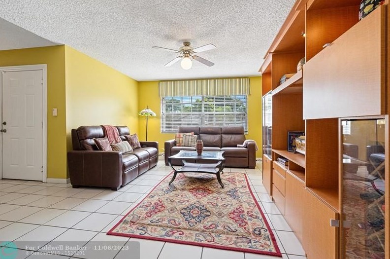 11343 165th Ter, Miami, FL 33157-2723