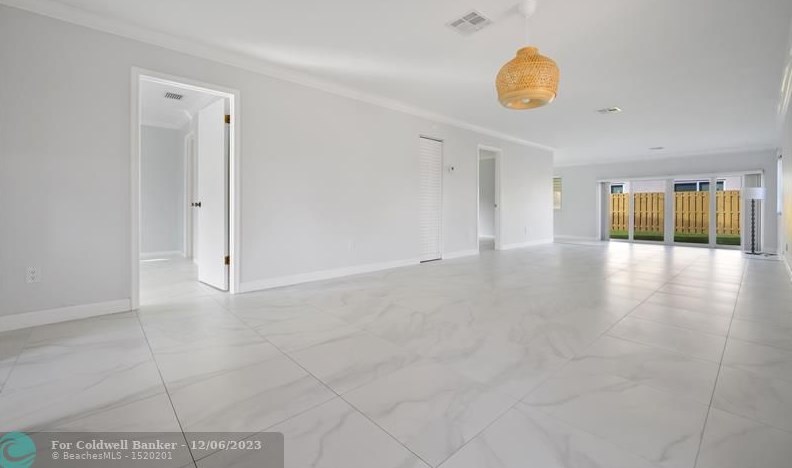 501 Se 27th Ln, Boynton Beach, FL 33435