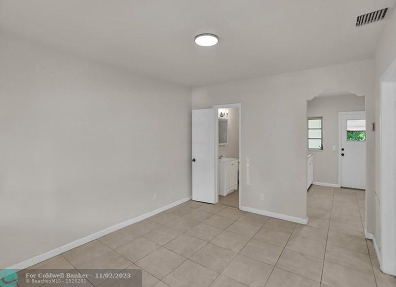 535 Nw 91st St #1, Miami, FL 33150