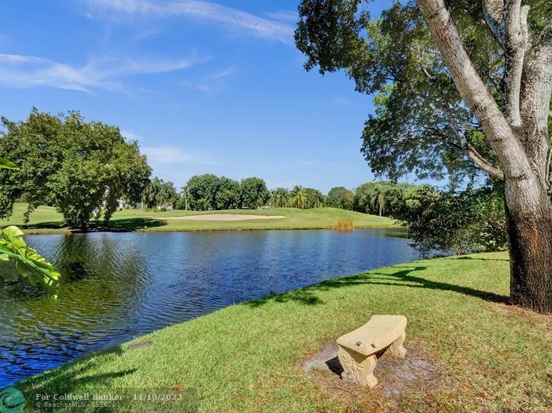 2806 46th Ave, Hollywood FL  33021-2928 exterior