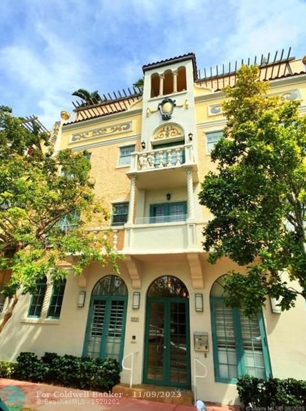 227 Michigan Ave, Miami FL  33139-7044 exterior