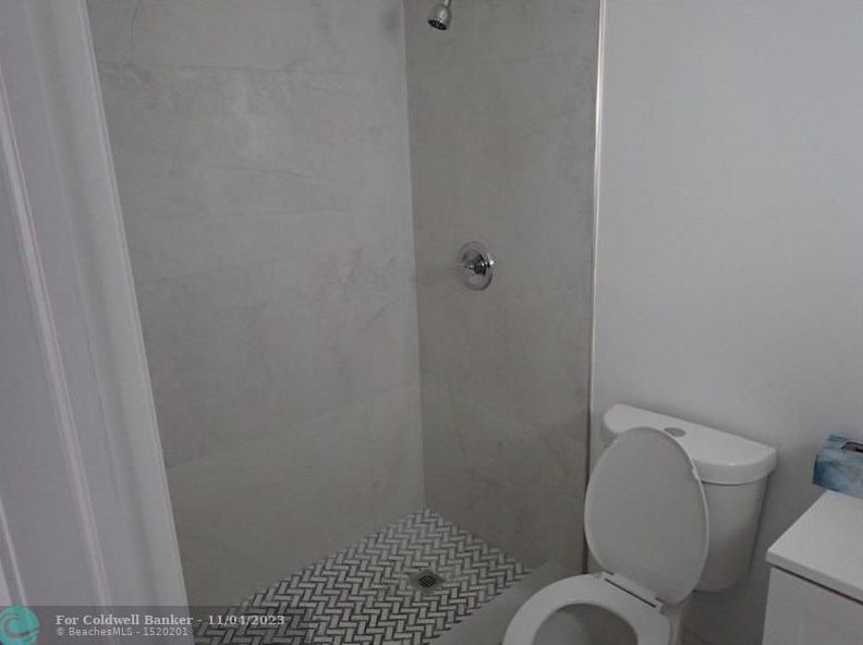 2241 62nd Ave, Hollywood FL  33024-4229 exterior