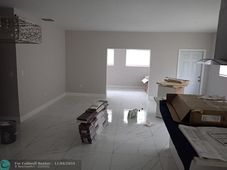 2241 62nd Ave, Hollywood FL  33024-4229 exterior