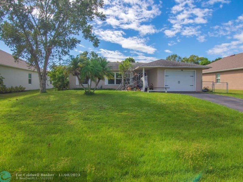 937 Riviera Ave, Sebastian, FL 32958