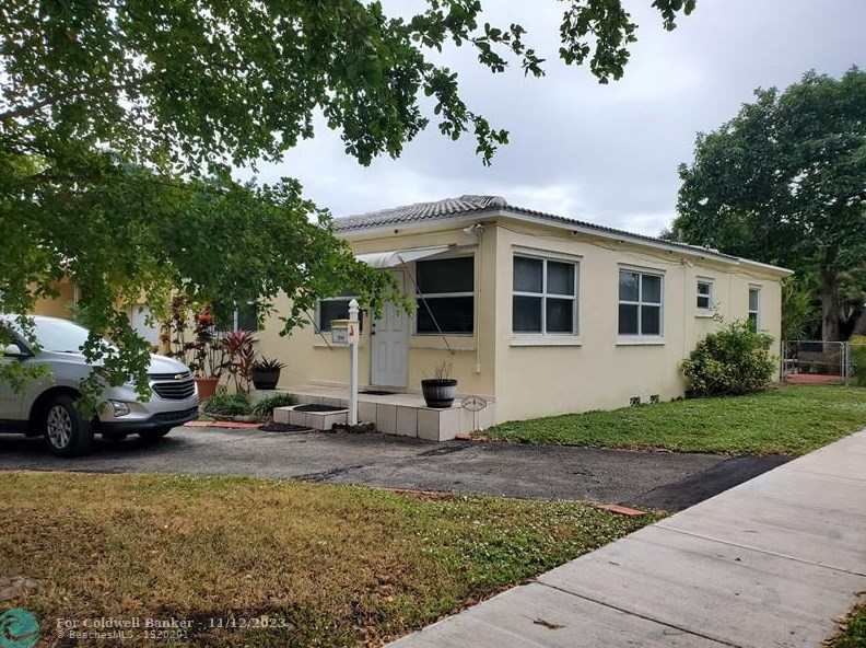 2446 Mckinley St, Hollywood, FL 33020-3018