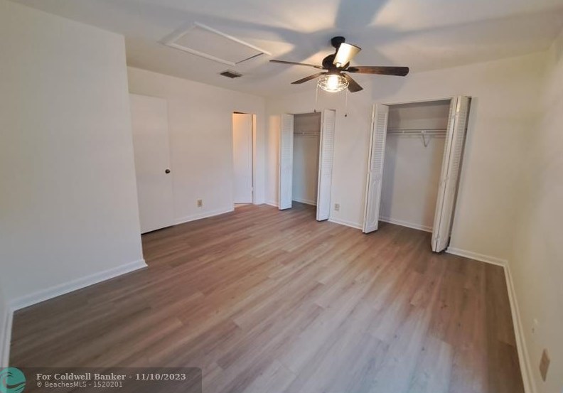 916 Sandtree Dr, West Palm Beach, FL 33403