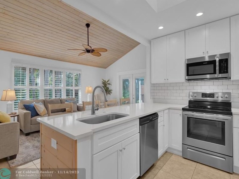 1312 Coral Park Ln #201, Vero Beach, FL 32963