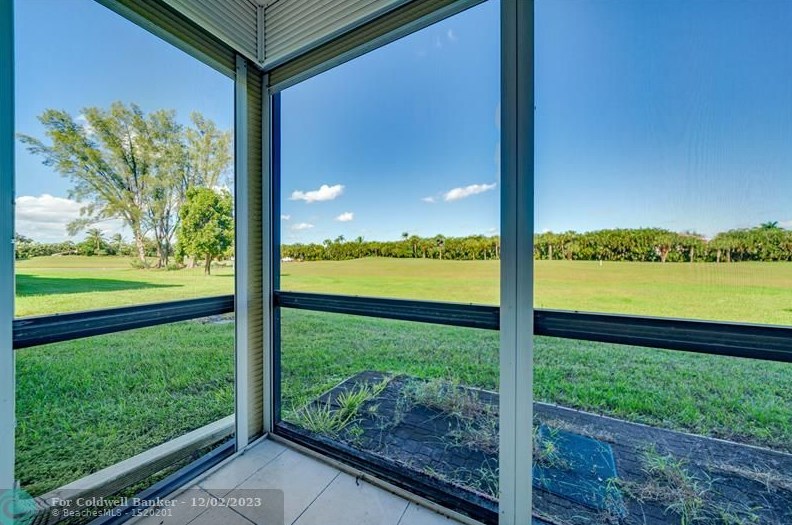 9411 Hollybrook Lake Dr, Hollywood FL  33025-1543 exterior