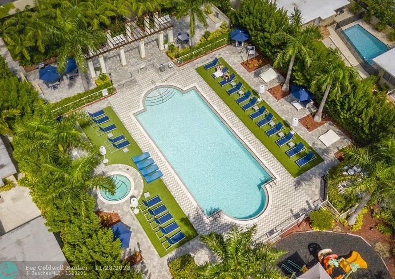 987 Sw 37th Ave #906, Miami, FL 33135