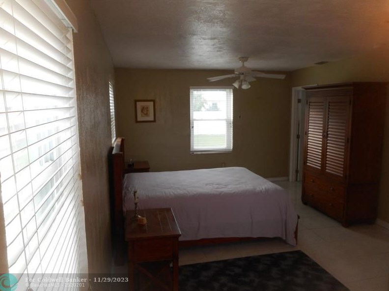 22280 109th Ave, Miami, FL 33170-6528