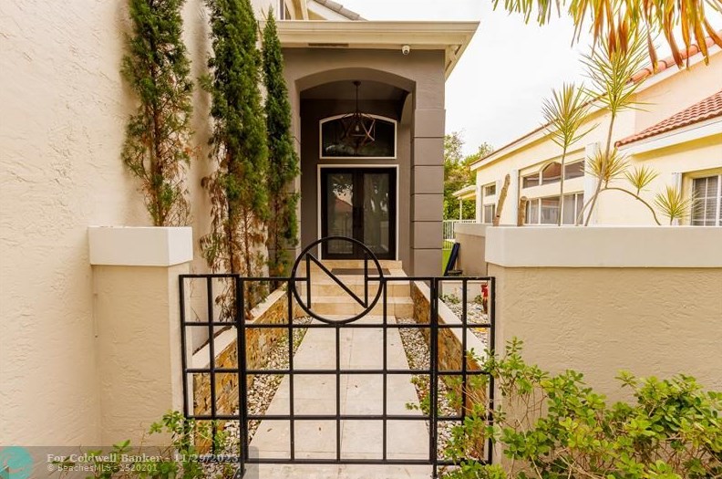 4080 Lansing Ave, Hollywood, FL 33026-4930