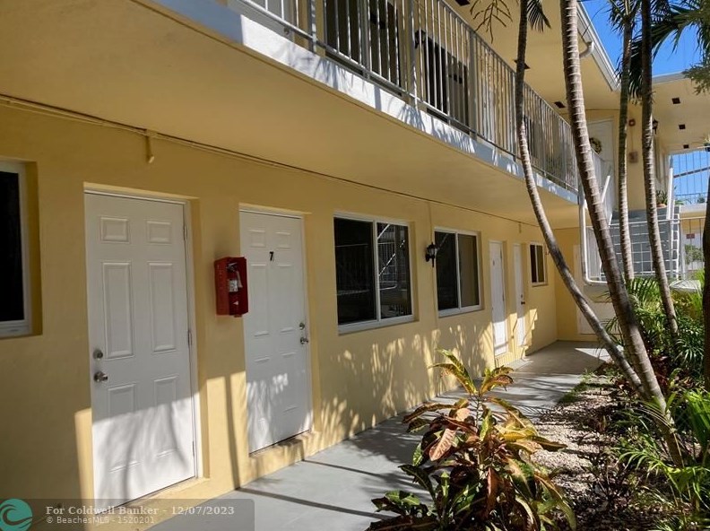 1724 Johnson St #6, Hollywood, FL 33020