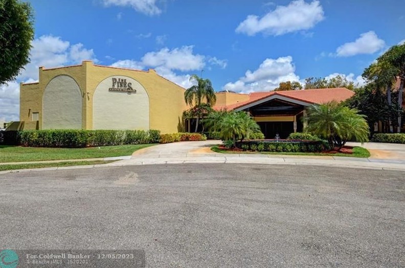 23380 Carolwood Ln, Boca Raton FL 33428-2148 exterior