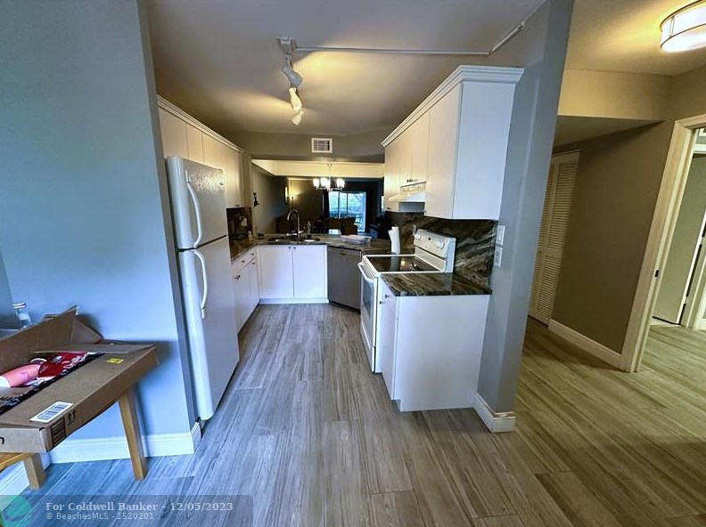 23380 Carolwood Ln, Boca Raton, FL 33428-2148