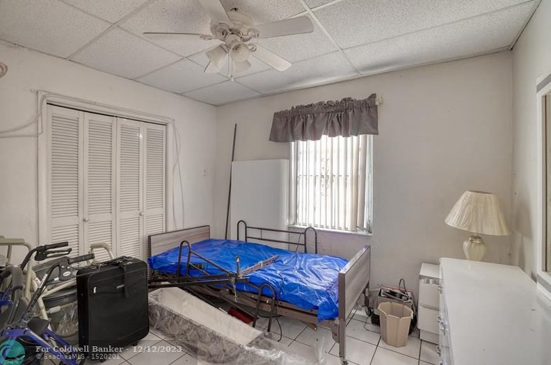 2515 161st St, Miami FL  33054-6537 exterior