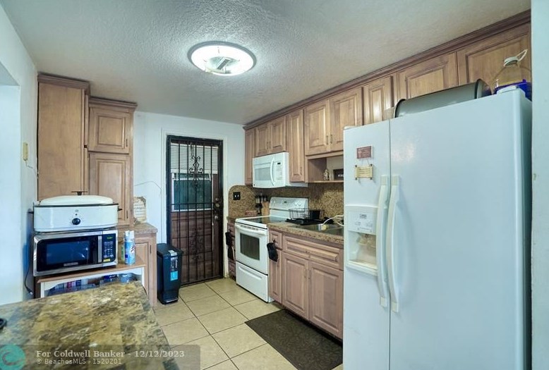 2515 161st St, Miami FL  33054-6537 exterior