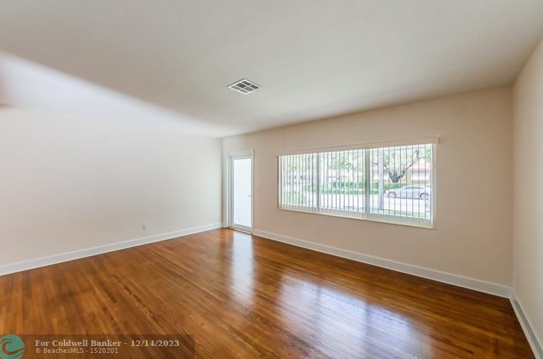 90 Sevilla Ave, Miami FL  33134-6117 exterior