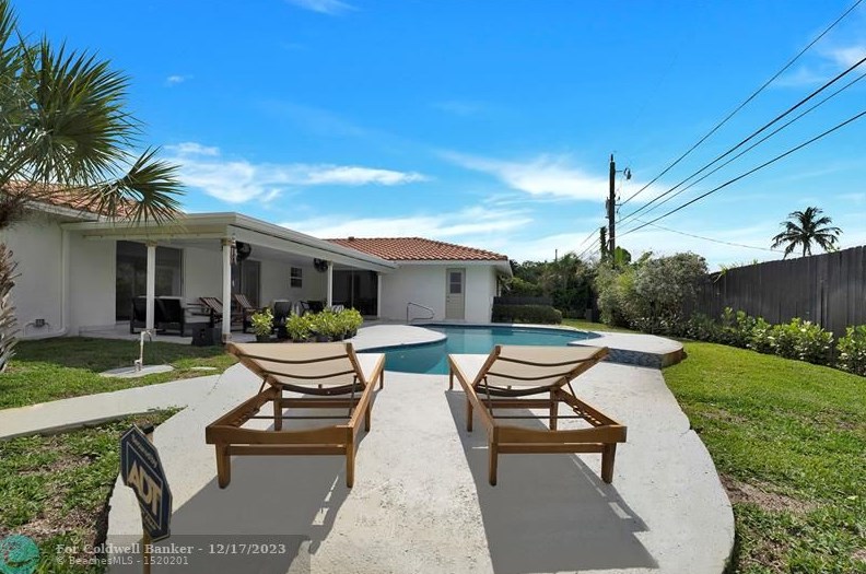 518 Sunshine Dr, Delray Beach, FL 33444