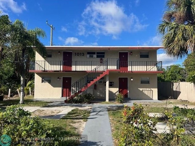 1013 S F St #3, Lake Worth, FL 33460