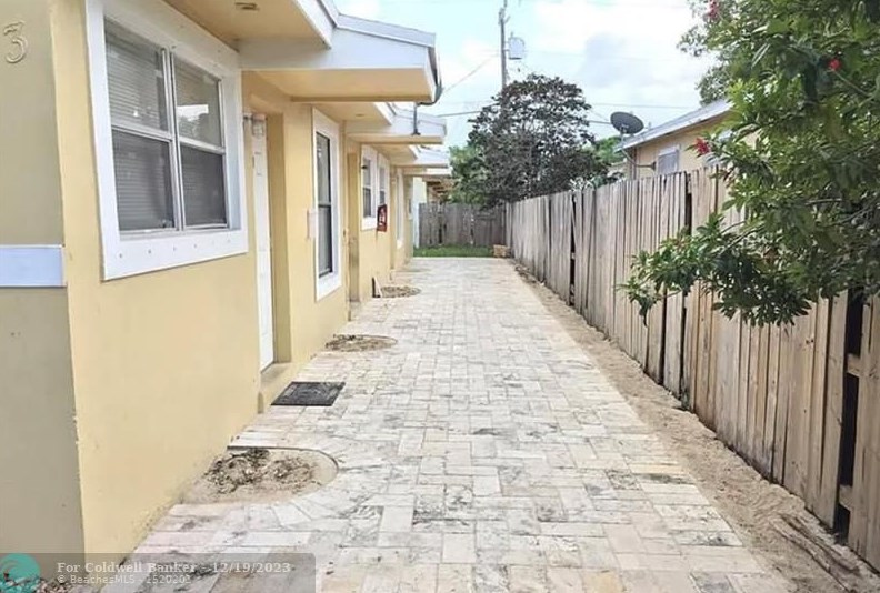 723 Sw 6th St #2, Dania Beach, FL 33004