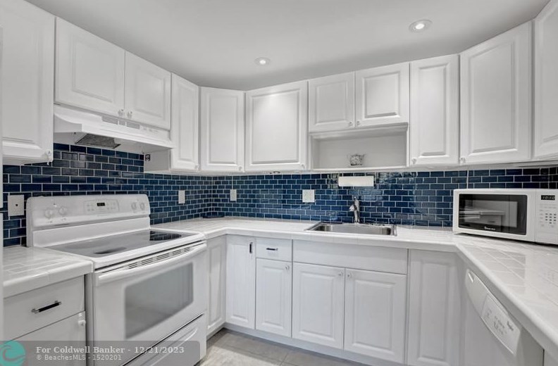 2005 Ventnor G, Pompano Beach, FL 33442-2467