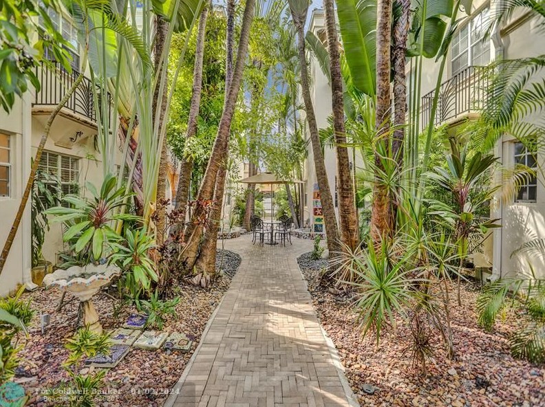 1620 Pennsylvania Ave #101, Miami, FL 33139