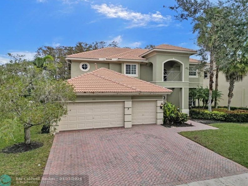 9011 Pitrizza Dr, Lake Worth, FL 33467-3725