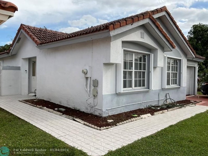 18965 54th Ave, Miami, FL 33055-5317