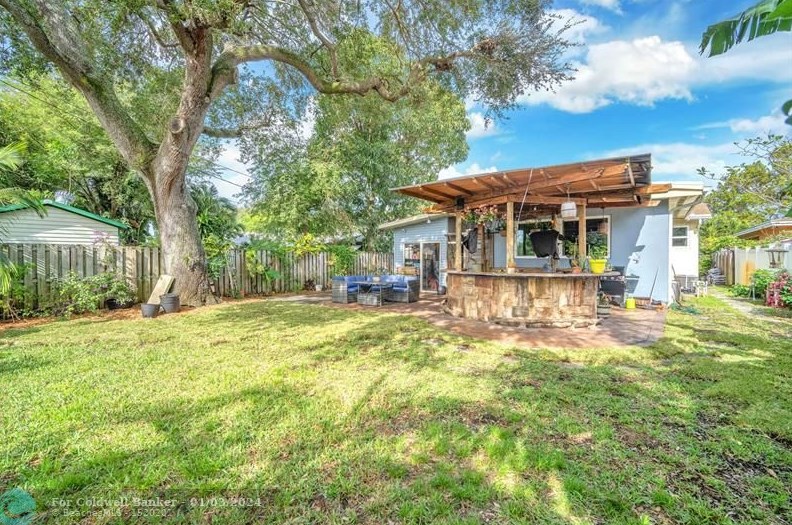 225 Sw 5th St, Dania Beach, FL 33004