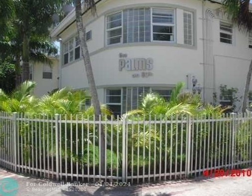 7950 Abbott Ave Apt 13, Miami, FL 33141