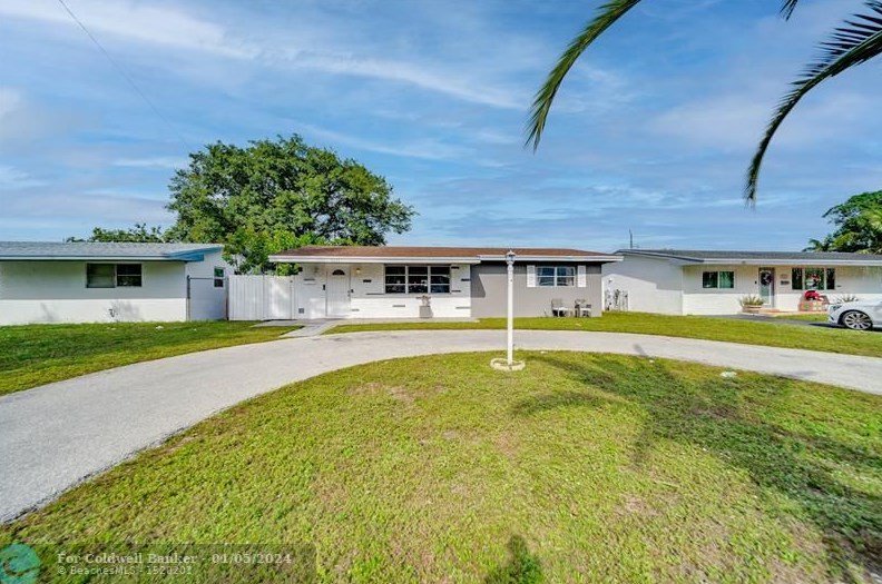 8251 Johnson St, Hollywood, FL 33024-6705
