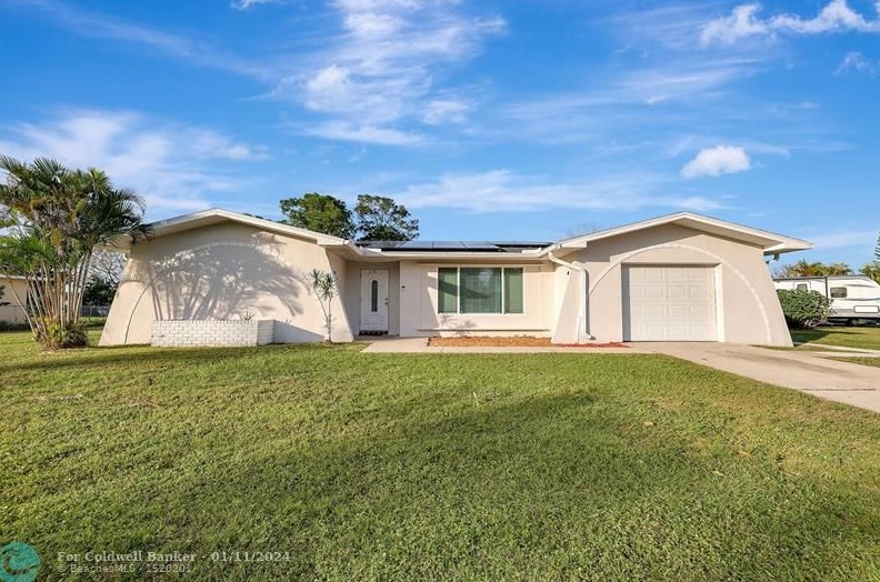 201 Dabney Dr, Fort Pierce FL  34983-2050 exterior