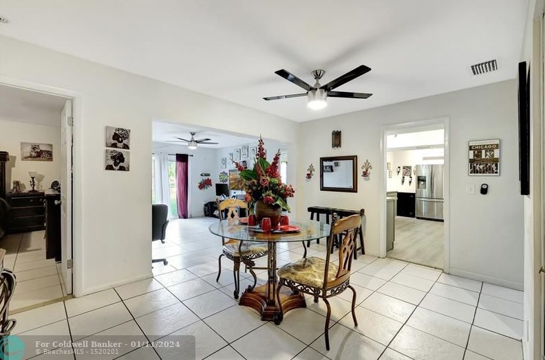 201 Dabney Dr, Fort Pierce FL  34983-2050 exterior