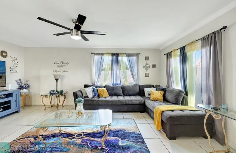 201 Dabney Dr, Fort Pierce FL  34983-2050 exterior