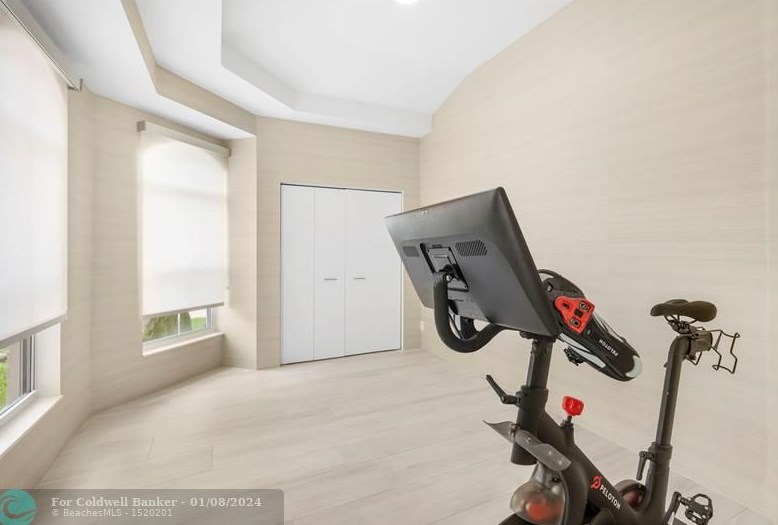 6550 Somerset Cir, Boca Raton FL  33496-4021 exterior