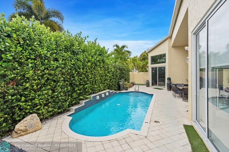 6550 Somerset Cir, Boca Raton FL  33496-4021 exterior