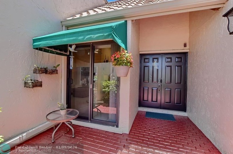 6434 Las Flores Dr, Boca Raton, FL 33433