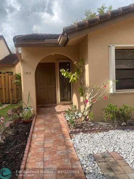 17822 Nw 66th Pl, Hialeah, FL 33015