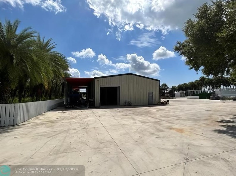 1670 Hines Rd, Moore Haven, FL 33471