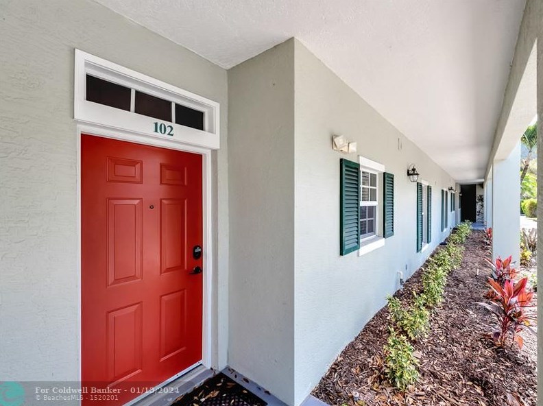 4370 Doubles Alley Dr, Vero Beach, FL 32967-2068